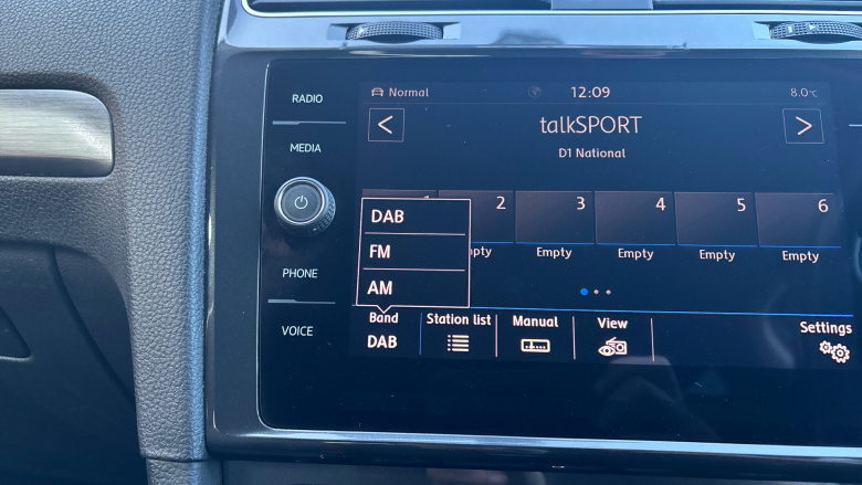 Volkswagen Golf 1.5 TSI EVO SE [Nav] 5dr Petrol Hatchback